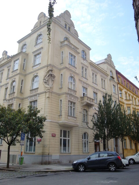 Spravovaný bytový dům Krkonošská, Praha 2